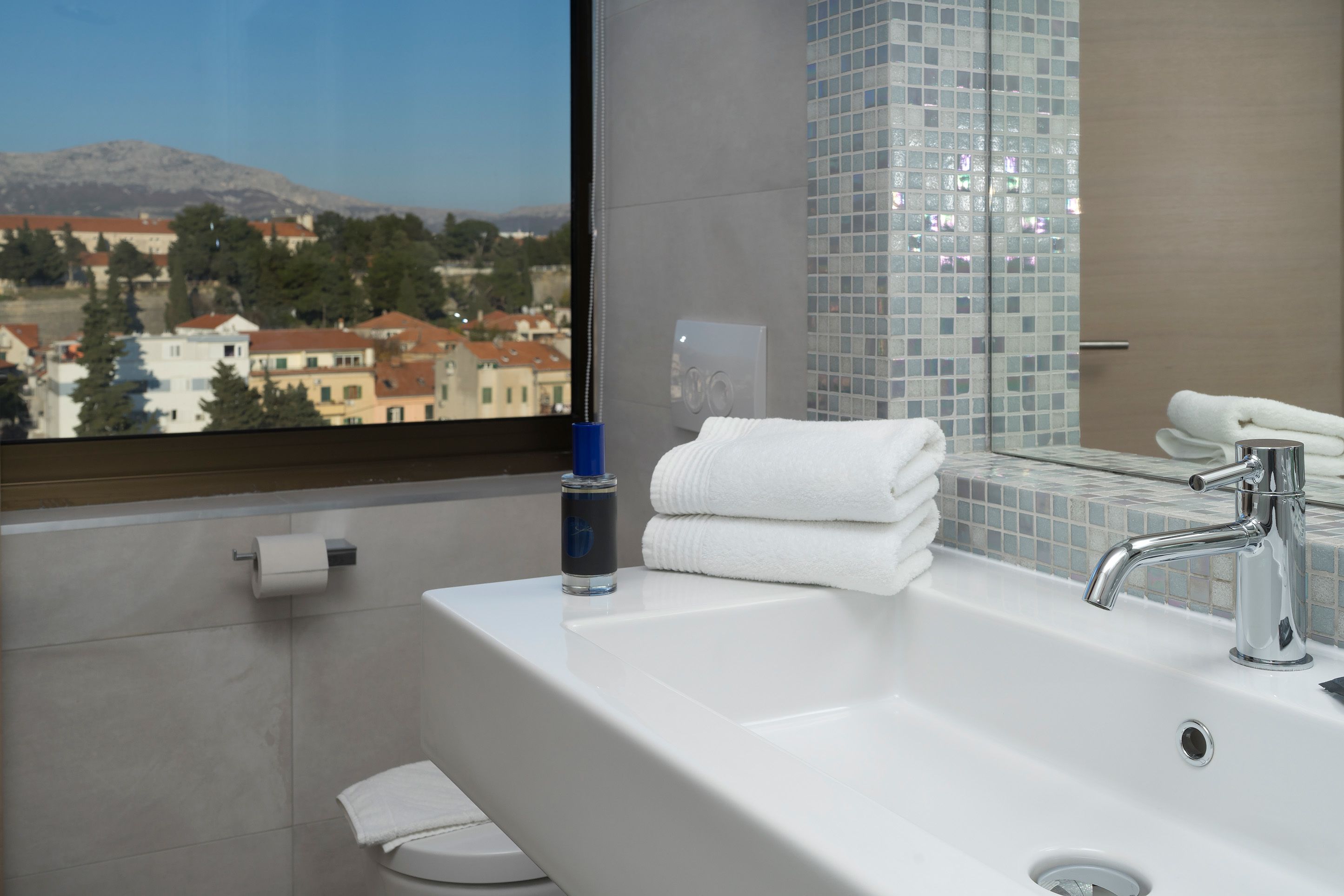 Photo - The View Luxury Rooms