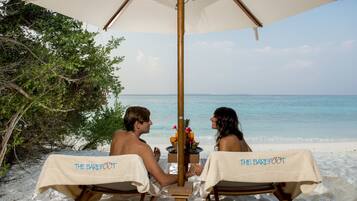 Private beach, white sand, sun-loungers, beach umbrellas