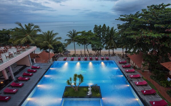 Outdoor pool, pool umbrellas, pool loungers