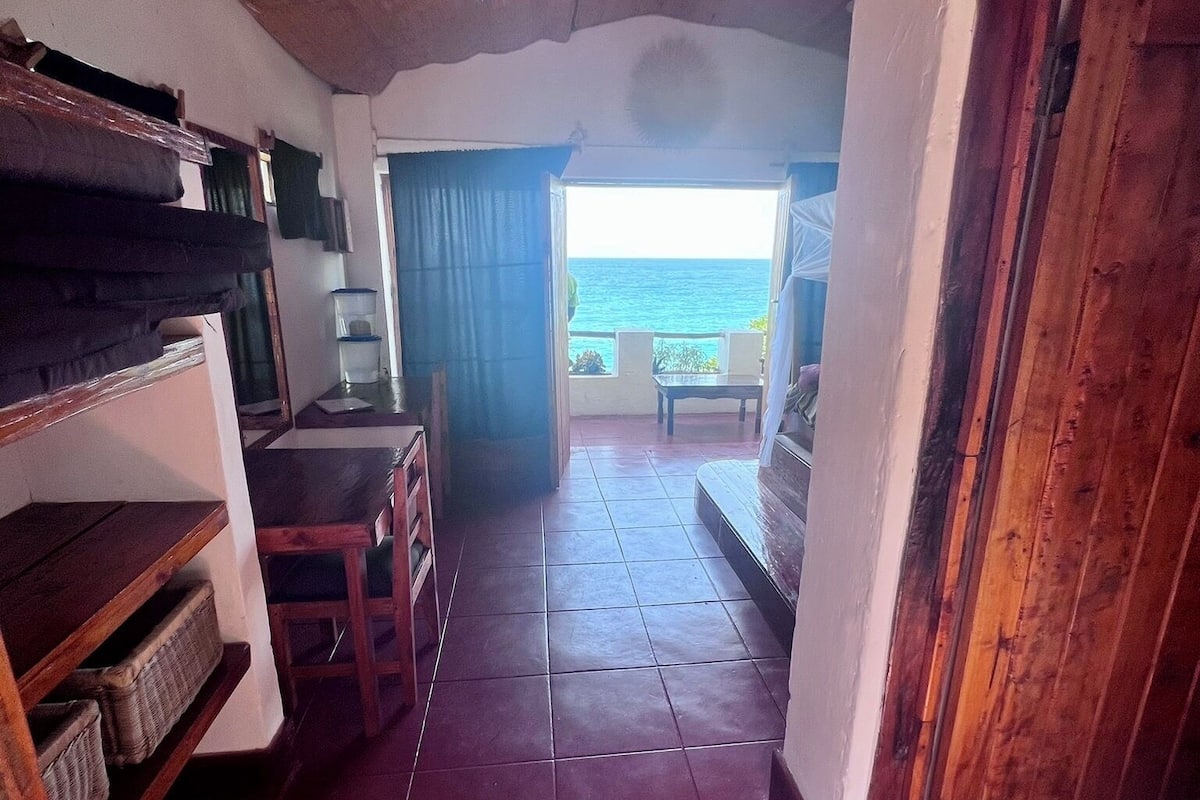 In-room safe, individually decorated, individually furnished, desk