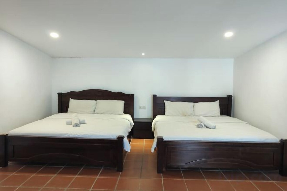Premium bedding, Select Comfort beds, desk, laptop workspace