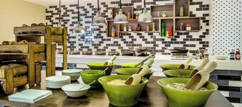 Holiday Inn London - Watford Junction by IHG