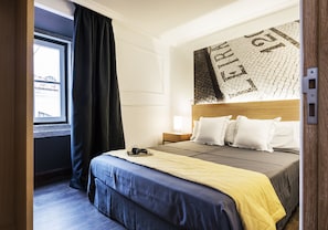 Studio, 1 Bedroom, City View (2)