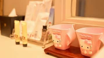Minibar, in-room safe, alarm clocks