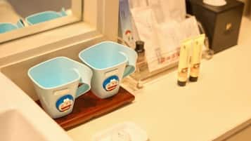 Minibar, in-room safe, alarm clocks