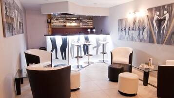 Bar (in der Unterkunft)