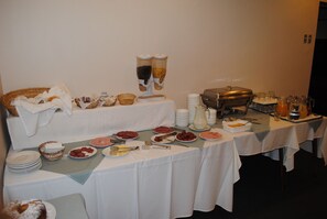 Daily continental breakfast for a fee