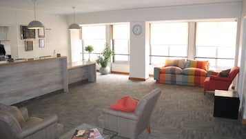 Sala de estar en el lobby