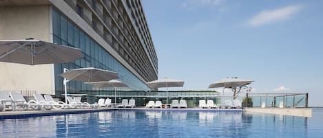 3 outdoor pools, pool cabanas (surcharge), pool loungers