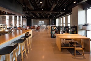 2 barer/lounger og bassengbar