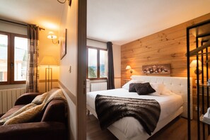 Standard Apartment, 1 Double Bed, Balcony