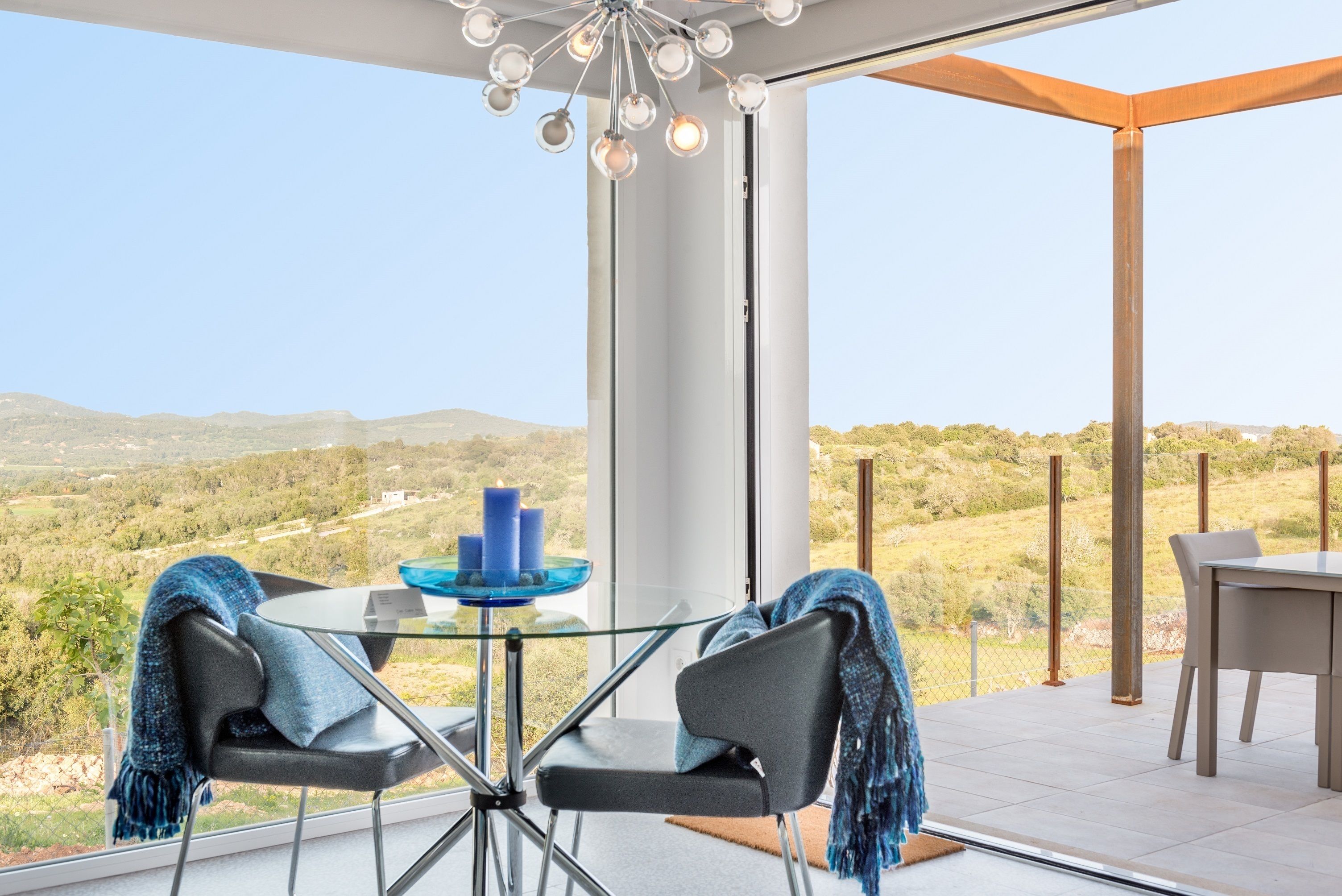 Phòng Suite, hồ bơi riêng | Minibar, két bảo mật tại phòng, trang trí khác biệt 