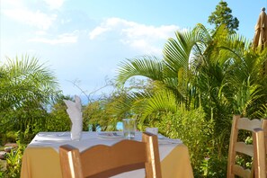 Breakfast, lunch, dinner served; local cuisine, sea views - La Colline Enchantée (Marigot)