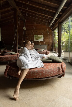 Couples treatment room(s), sauna, hot tub, steam room - QC Grand Hotel Roma (Fiumicino)