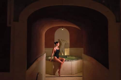 Couples treatment room(s), sauna, hot tub, steam room