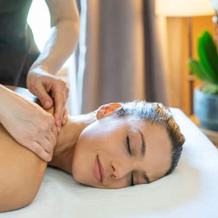 Couples treatment rooms, sauna, hot tub, steam room, Turkish bath