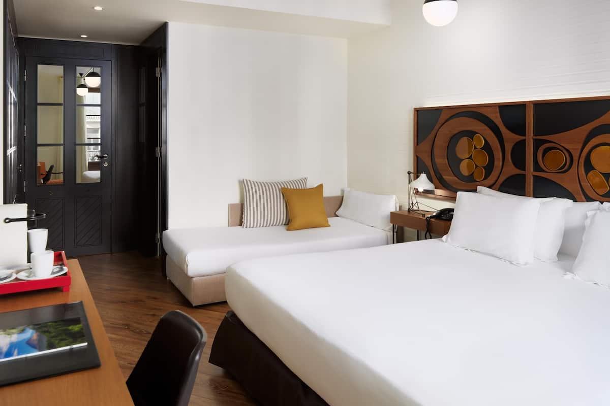 Ropa de cama de alta calidad y minibar