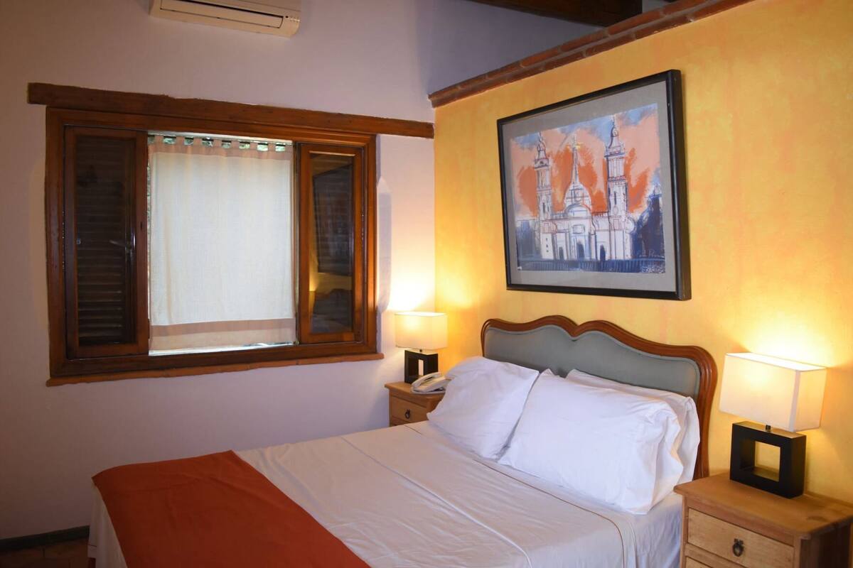 Premium bedding, down duvets, Select Comfort beds, soundproofing