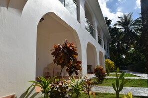 Exterior - Auberge du Rayon Vert (Port-Salut)