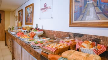 Desayuno buffet incluido todos los días