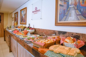 Tägliches inbegriffenes Frühstücksbuffet