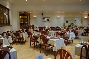 Desayuno completo incluido todos los días 