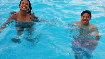 Piscina externa sazonal