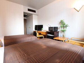 Individually decorated, desk, free WiFi, bed sheets