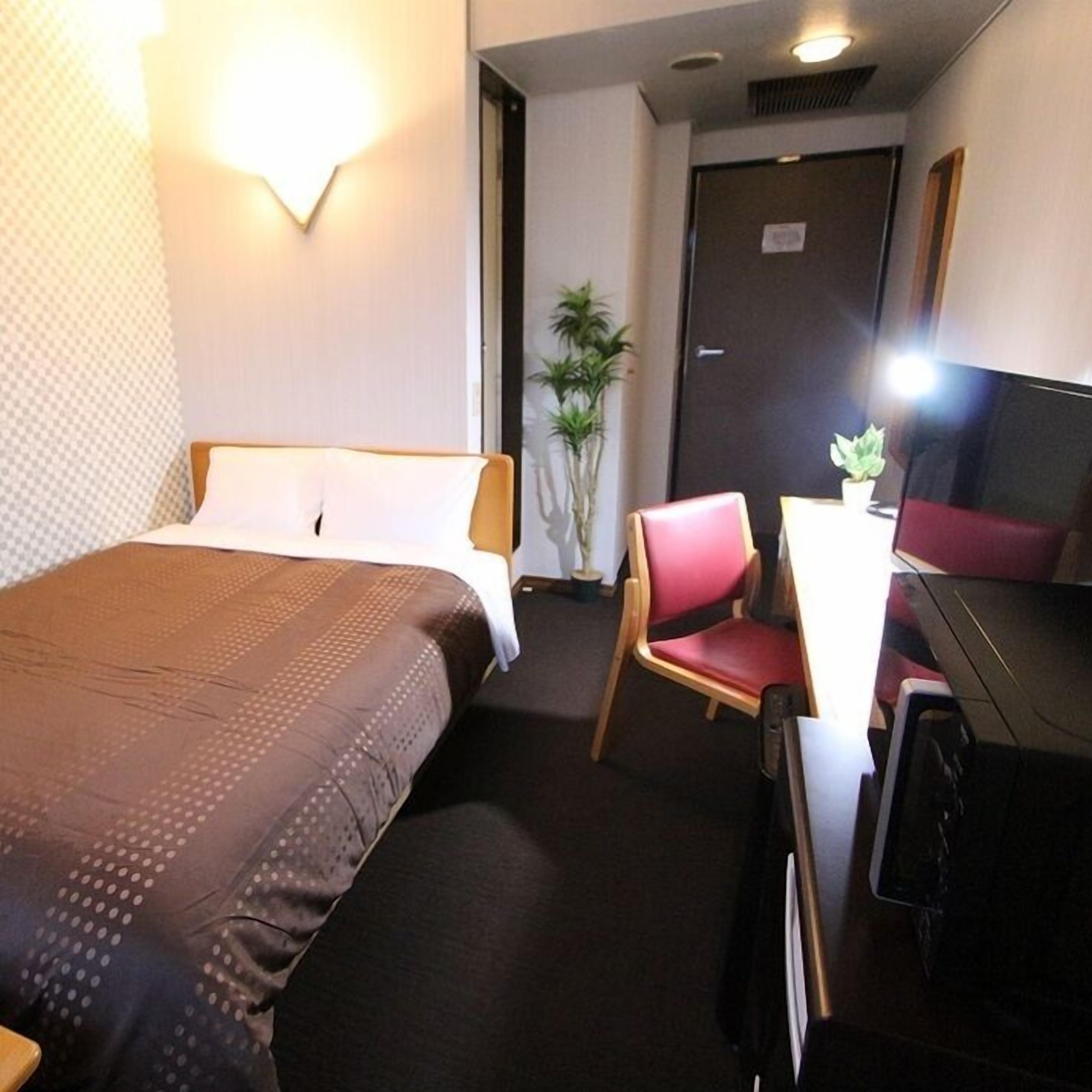 Individually decorated, desk, free WiFi, bed sheets