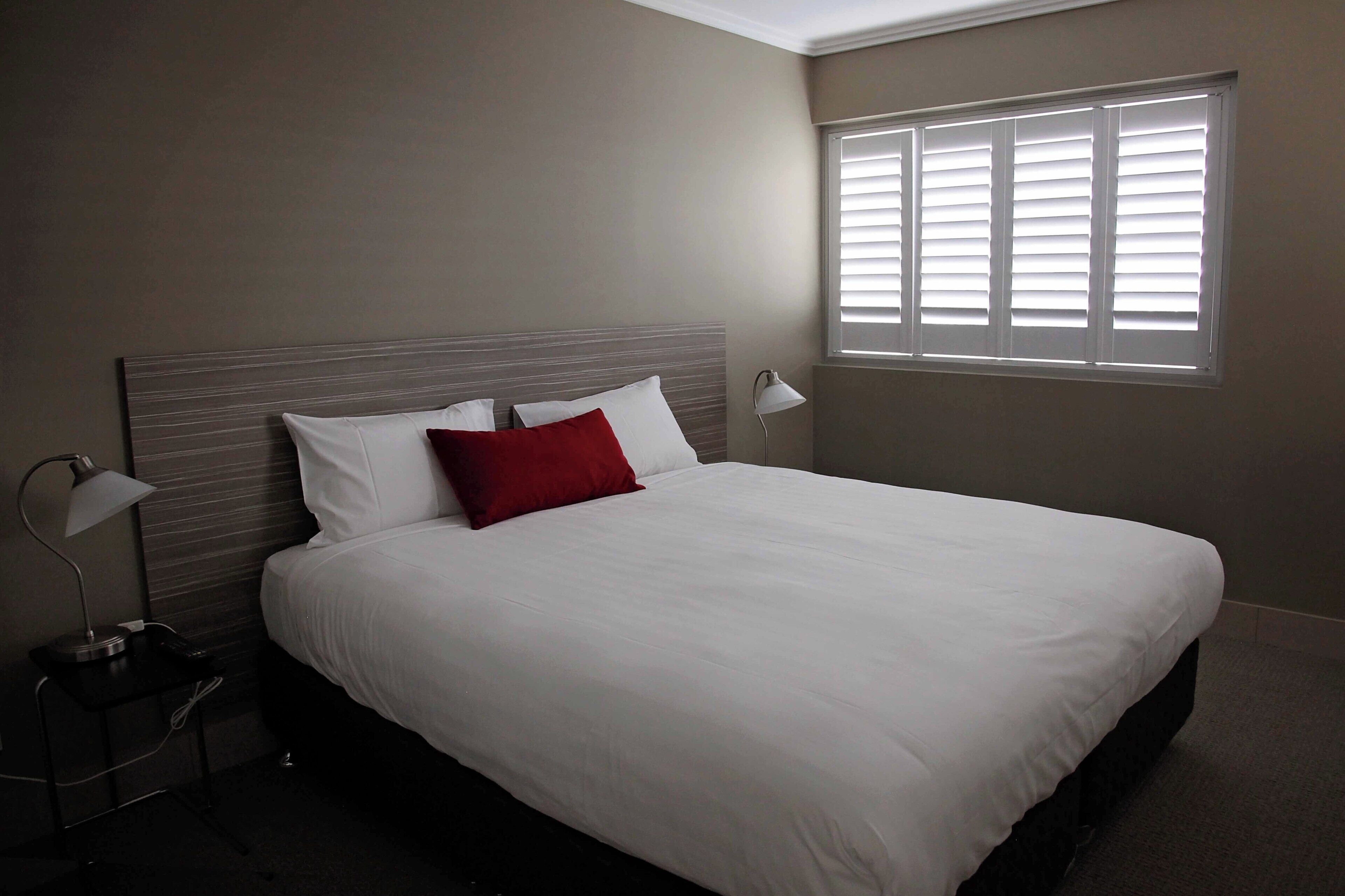 2 Schlafzimmer, Bettwäsche aus ägyptischer Baumwolle, Minibar