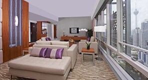 Executive Suite | Exterior