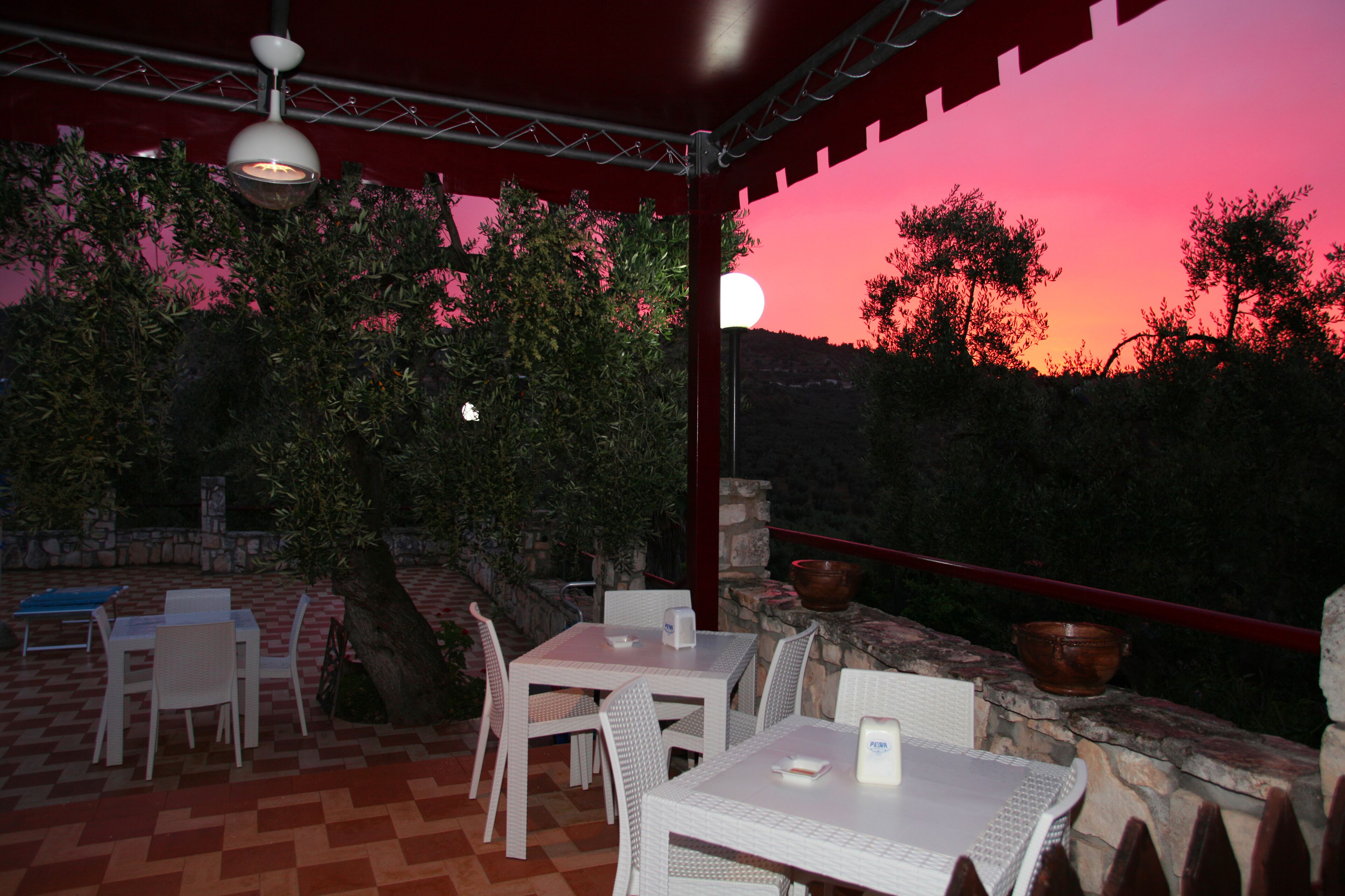 Bar junto a la piscina
