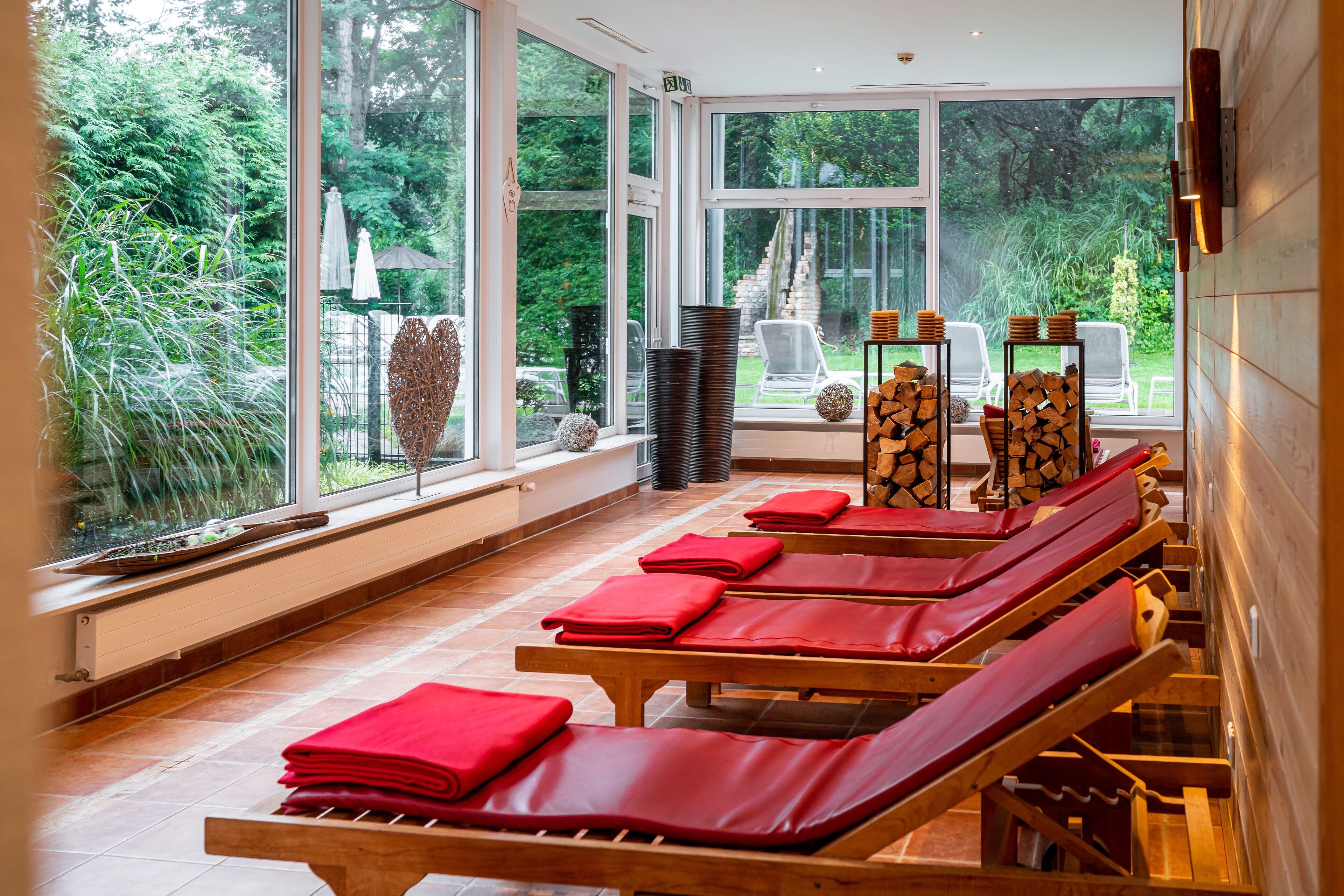 sauna, steam room, body treatments, deep-tissue massages