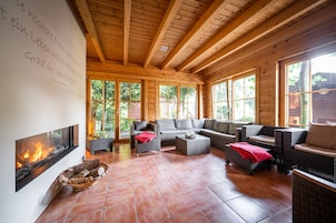 Sauna, steam room, body treatments, deep-tissue massages