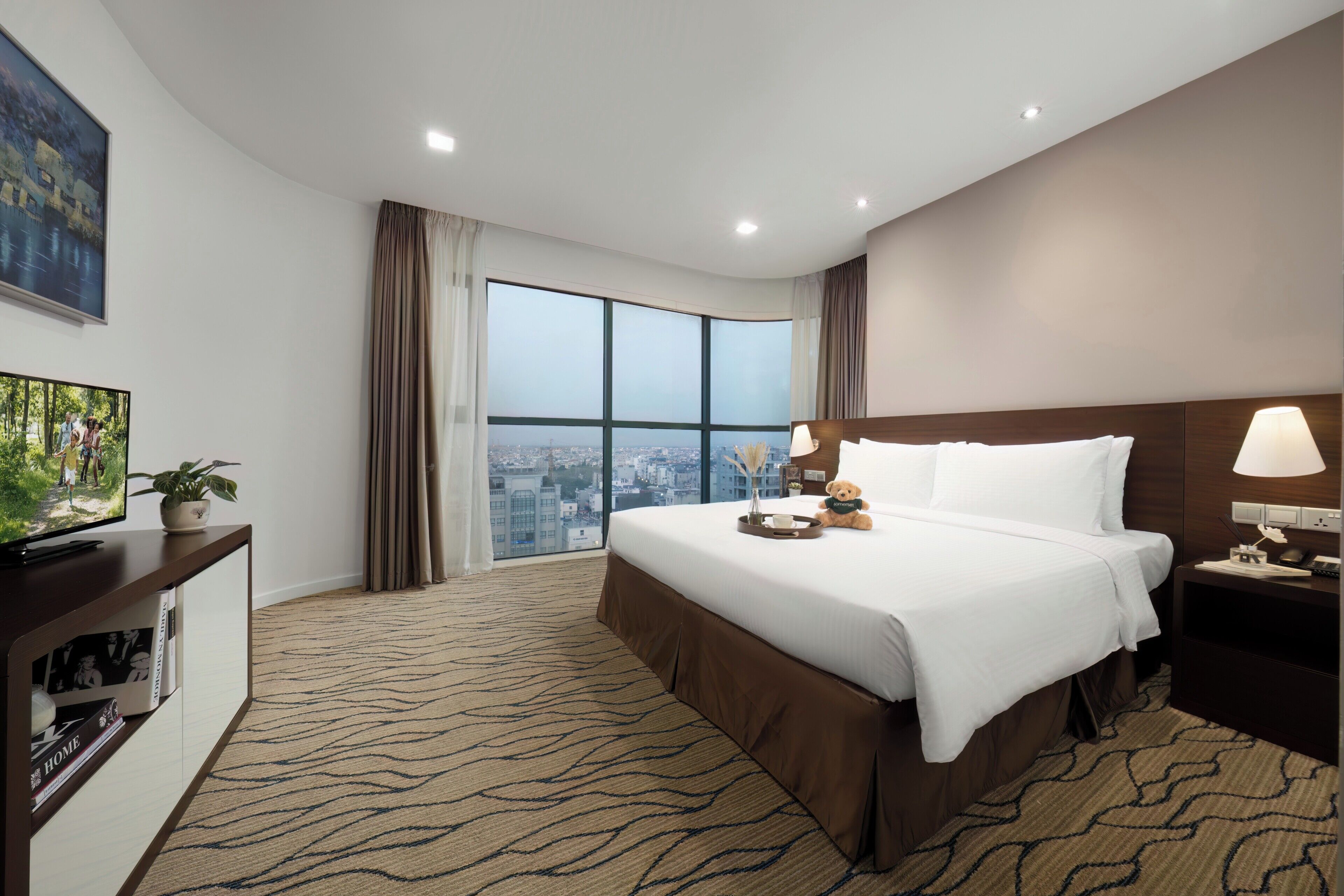 Deluxe Room, 2 Bedrooms, City View | 1 bedroom, Egyptian cotton sheets, premium bedding, minibar