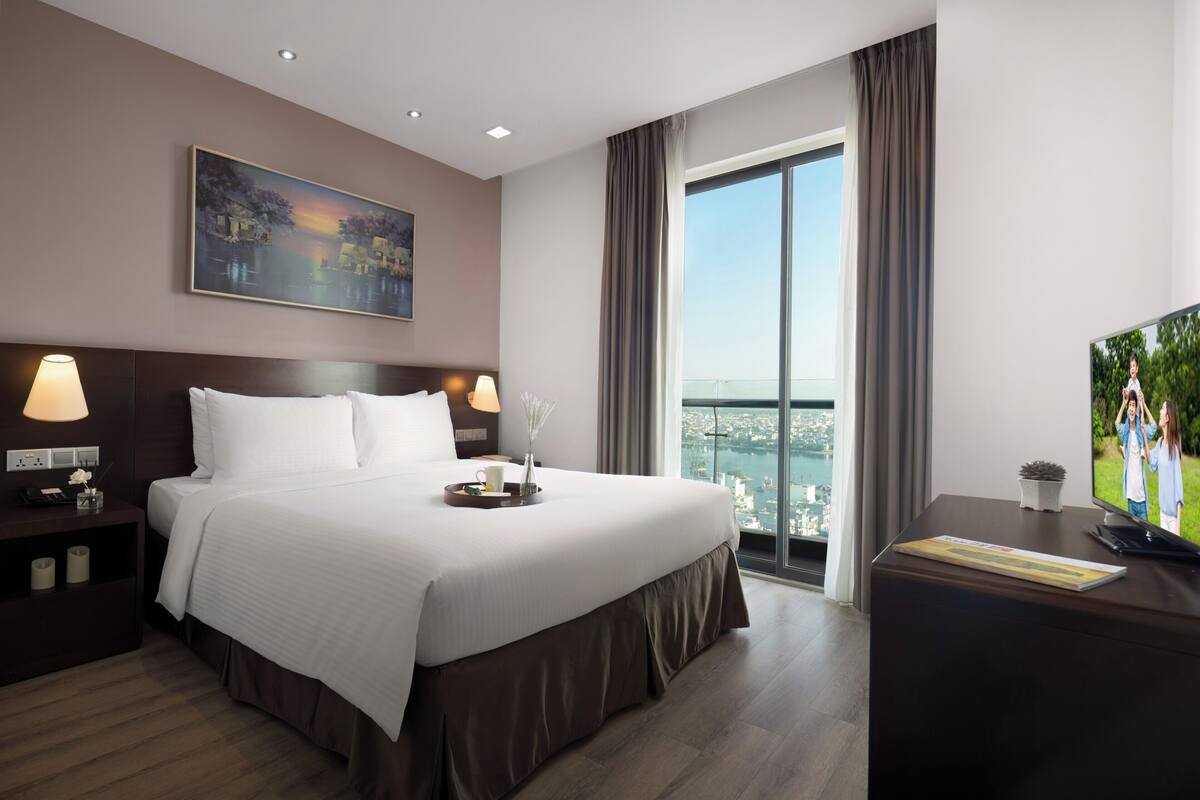 ห้องพรีเมียร์, 2 ห้องนอน, วิวเมือง | 1 ห้องนอน, ผ้าปูที่นอนฝ้ายอียิปต์, เครื่องนอนระดับพรีเมียม, มินิบาร์