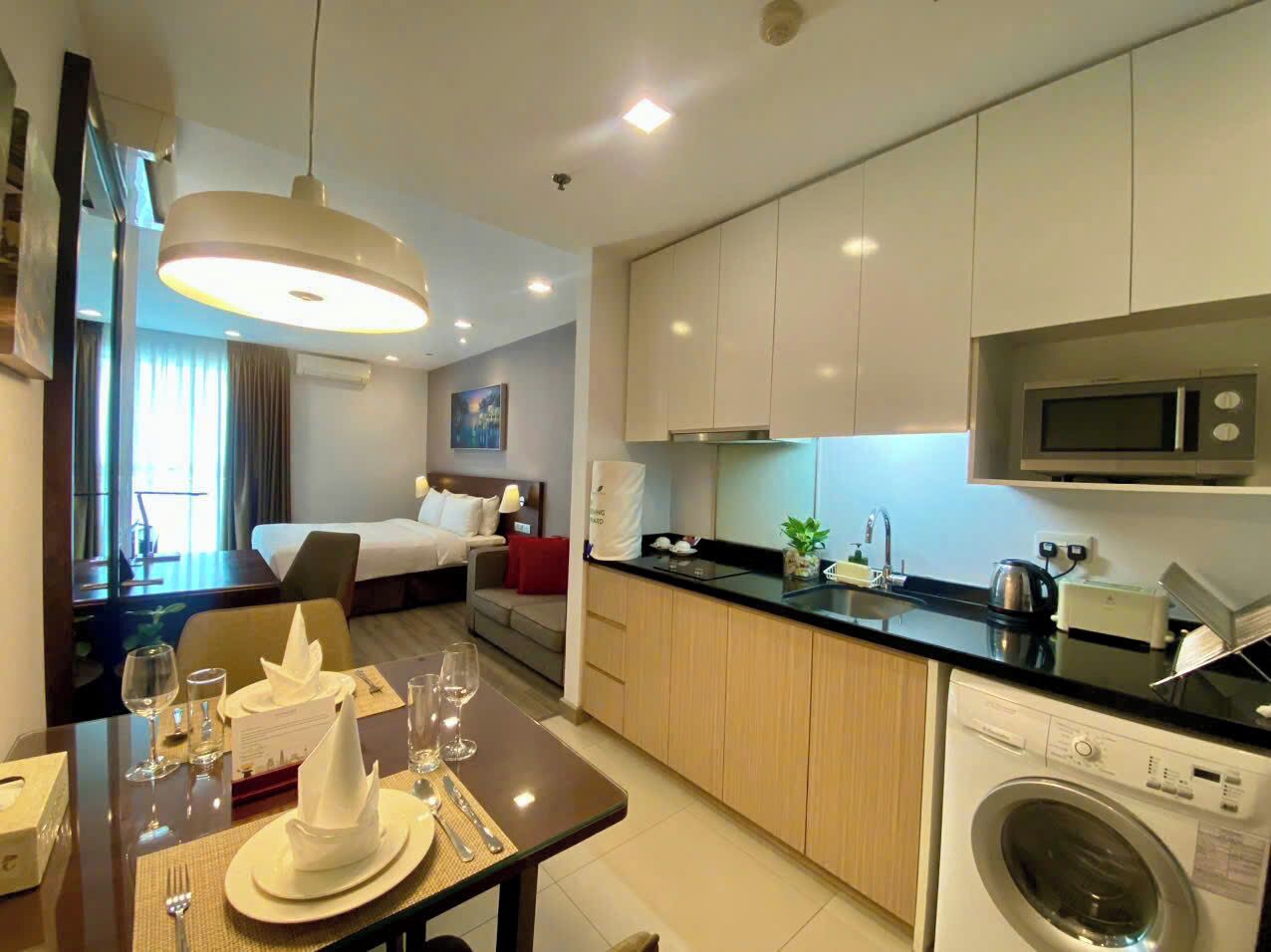 Estudio ejecutivo, 1 cama King size, vista a la ciudad | 1 habitación, sábanas de algodón egipcio y ropa de cama de alta calidad 