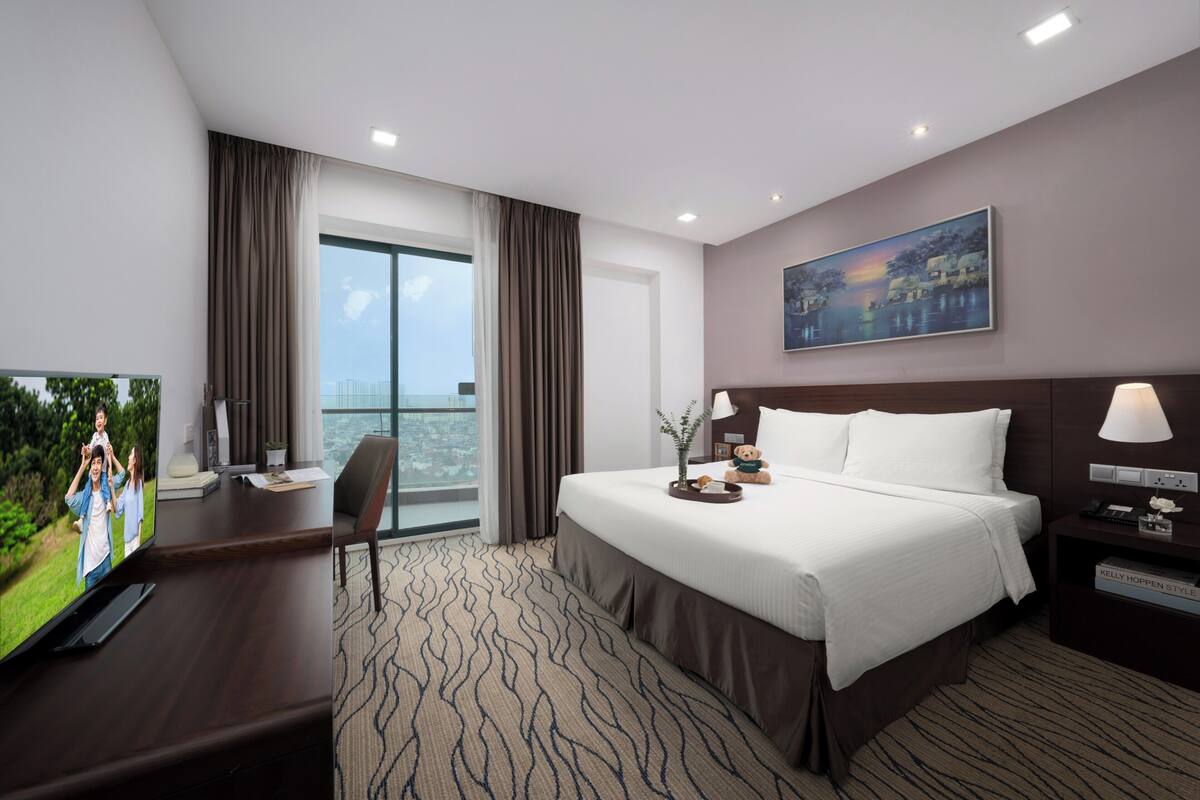 ห้องเอ็กเซกคิวทีฟ, 1 ห้องนอน, วิวเมือง | 1 ห้องนอน, ผ้าปูที่นอนฝ้ายอียิปต์, เครื่องนอนระดับพรีเมียม, มินิบาร์