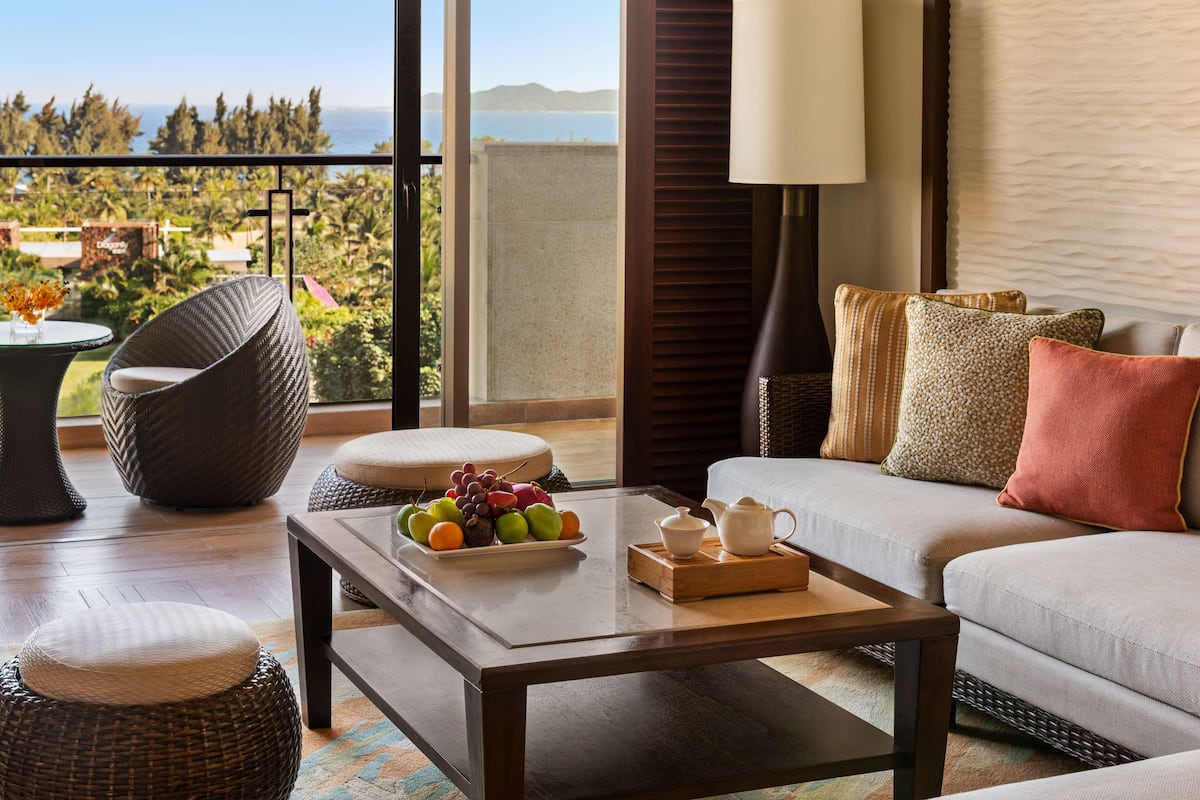 Minibar, in-room safe, desk, blackout drapes