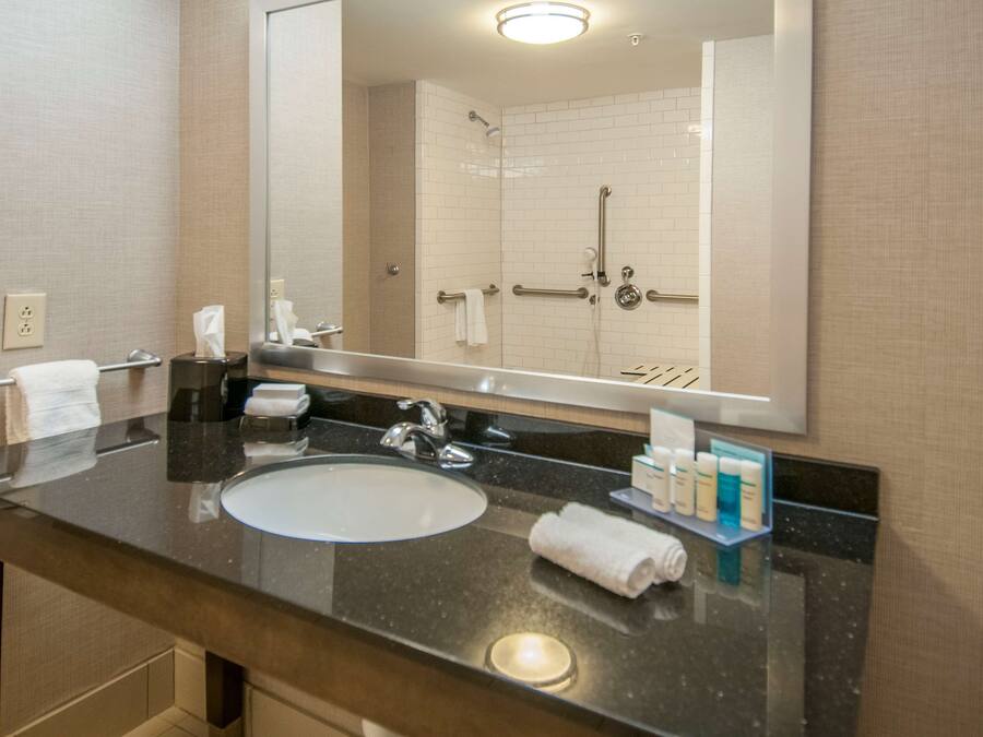 Bathroom shower