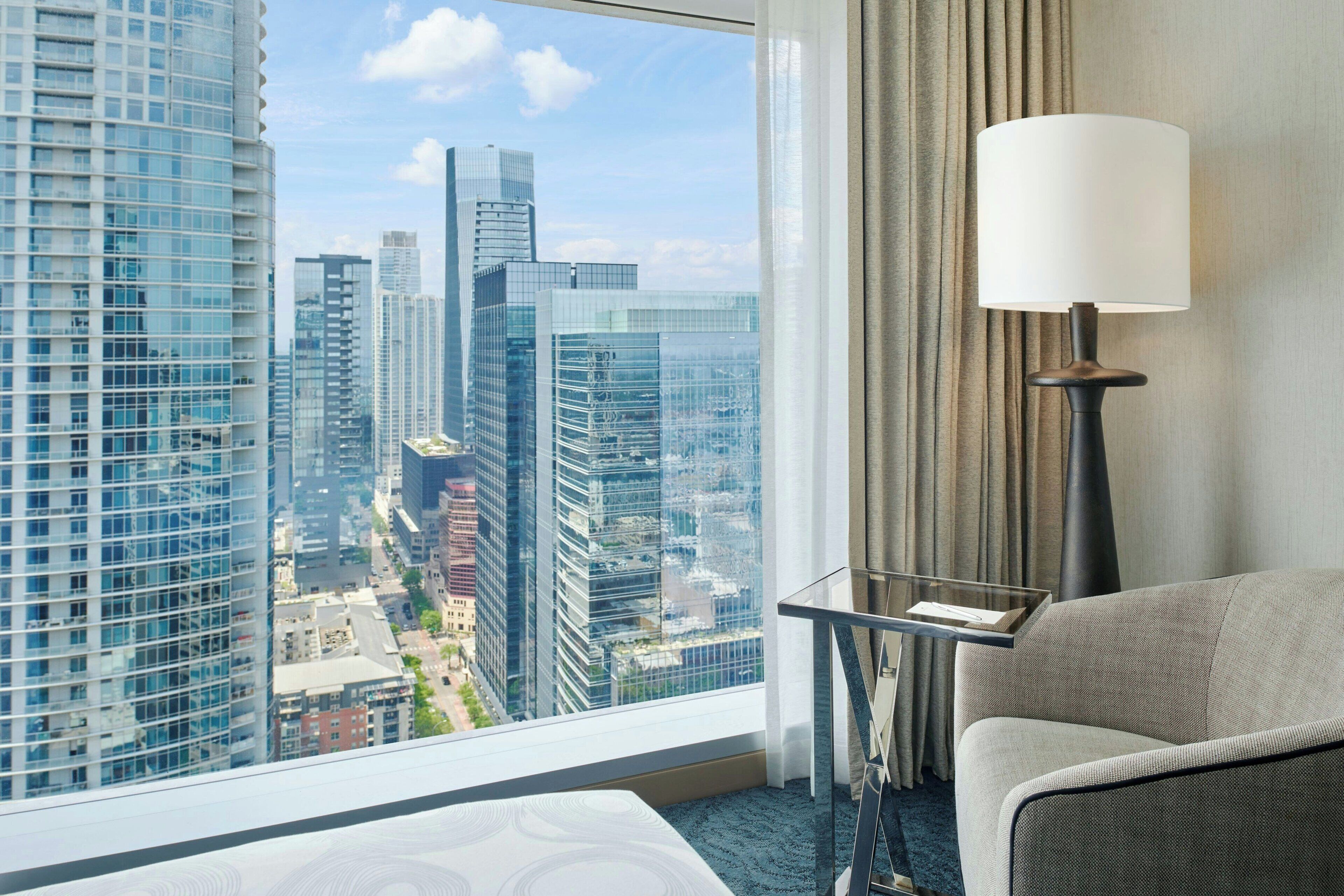 Premium bedding, in-room safe, desk, laptop workspace