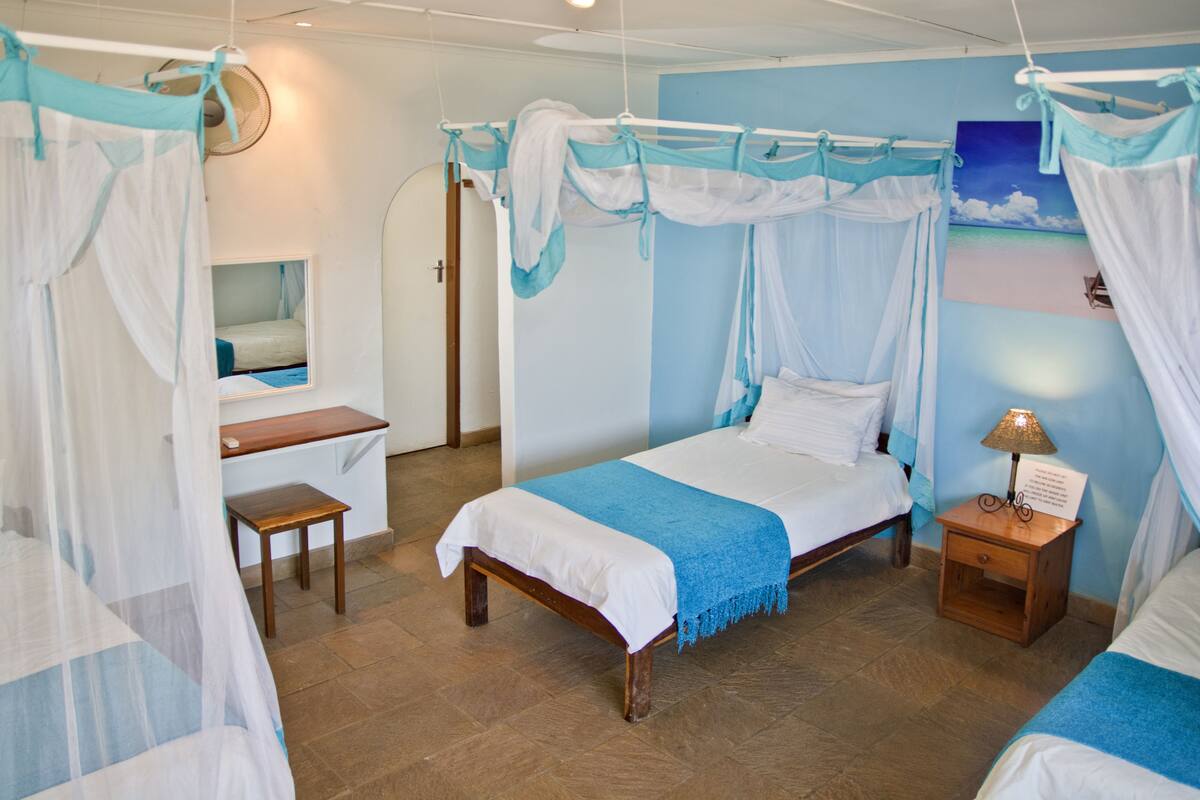 Triple Room | Bed sheets