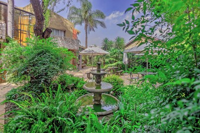 Sunward Park Guest House & Conference Centre