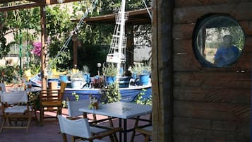 Aperto a colazione, pranzo e cena