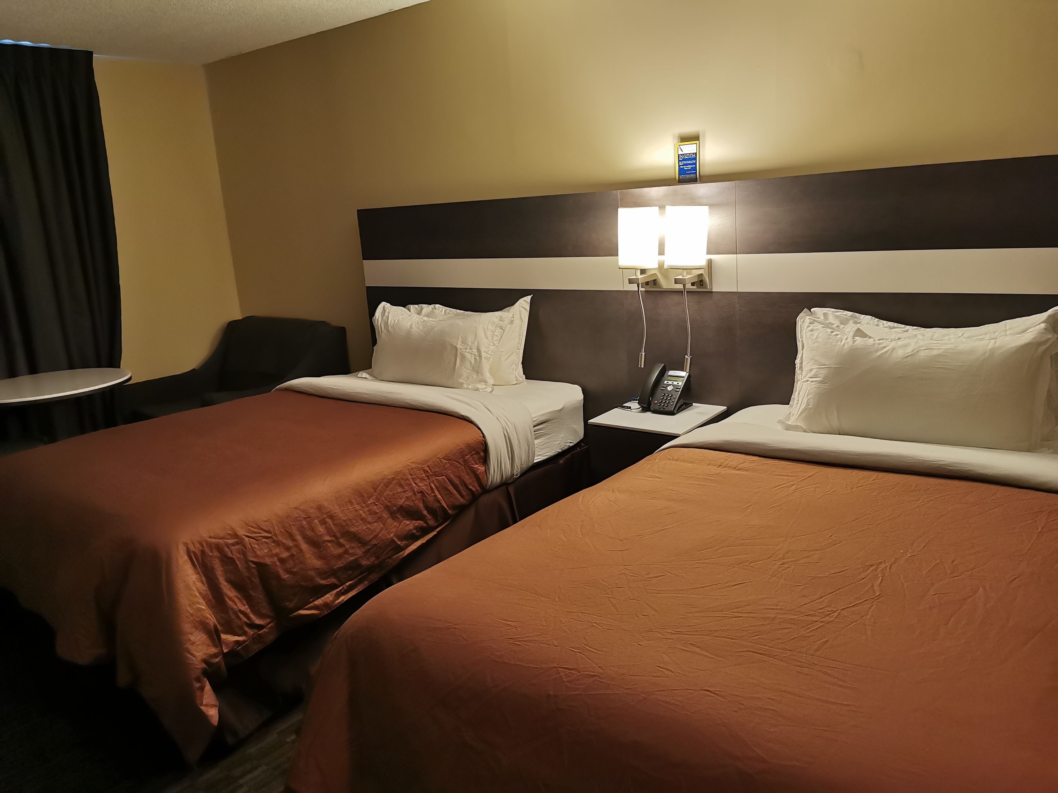 room, 2 double beds | desk, soundproofing, iron/ironing board, free wifi