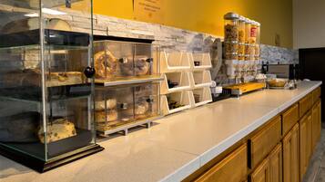 Free daily continental breakfast