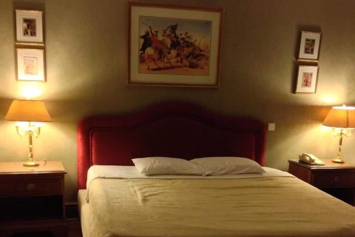 1 bedroom, Egyptian cotton sheets, premium bedding, minibar