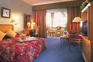 1 bedroom, Egyptian cotton sheets, premium bedding, minibar - Hotel Amarante Pyramids (Giza)