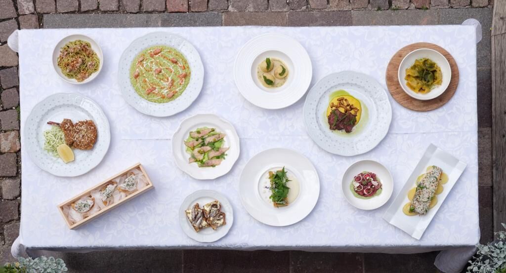 lunch and dinner served, local cuisine