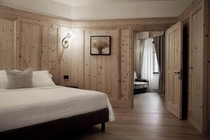 Suite | Minibar, in-room safe, desk, soundproofing - Hotel Orso Grigio (Cavalese)